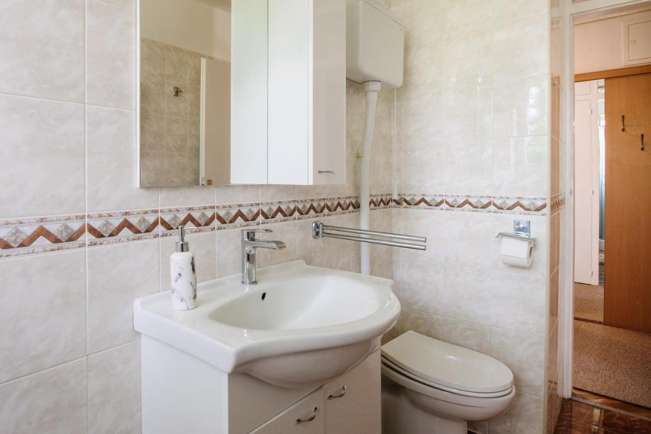 Sunnynest Apartment - 3Br Apt With Free Parking & Wi-Fi, Close To Lapad Bay Beach Ντουμπρόβνικ Εξωτερικό φωτογραφία
