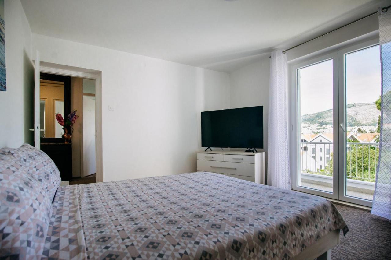 Sunnynest Apartment - 3Br Apt With Free Parking & Wi-Fi, Close To Lapad Bay Beach Ντουμπρόβνικ Εξωτερικό φωτογραφία