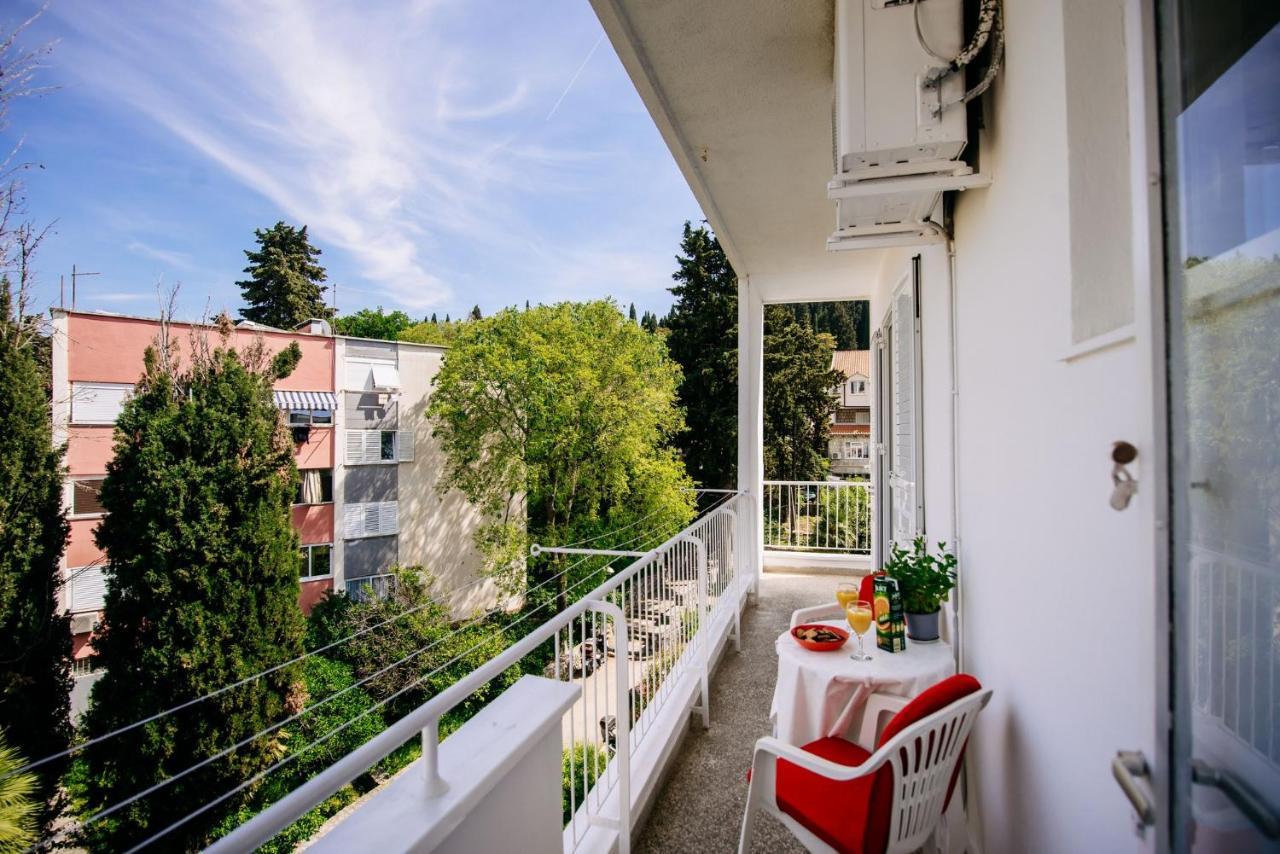 Sunnynest Apartment - 3Br Apt With Free Parking & Wi-Fi, Close To Lapad Bay Beach Ντουμπρόβνικ Εξωτερικό φωτογραφία